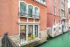 Appartamento a Venezia - Modern Apartment with View on San Giovanni e Paolo