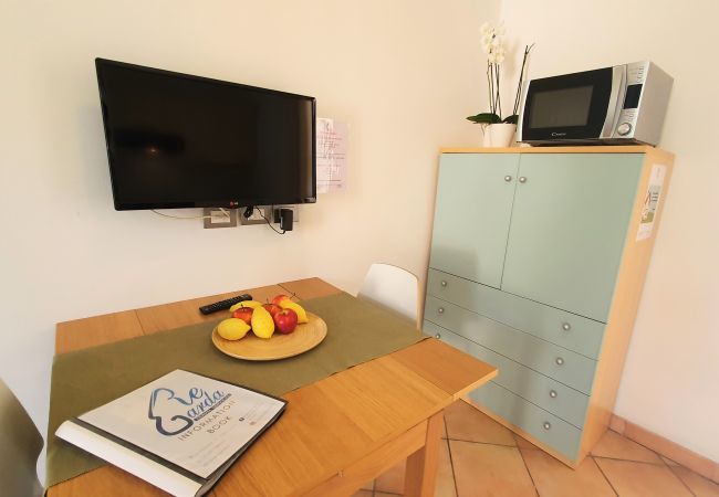 Studio a Lazise - Regarda – Monolocale Residence Allegra con piscina, giardino e wifi