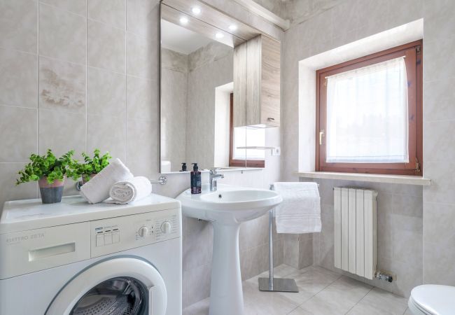 Appartamento a Lazise - ROSA BACCARAT NR 5 Appartamento a Lazise - ROSA BACCARAT NR 5