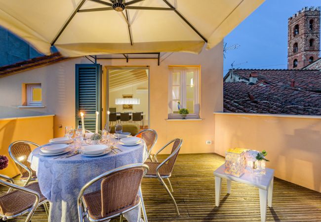Appartamento a Lucca - Breathtaking Views of Lucca from a Spacious Furnished Terrace inside the Walls
