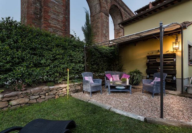 Villa a Capannori - La Dimora dei Conti Villa a Capannori - La Dimora dei Conti