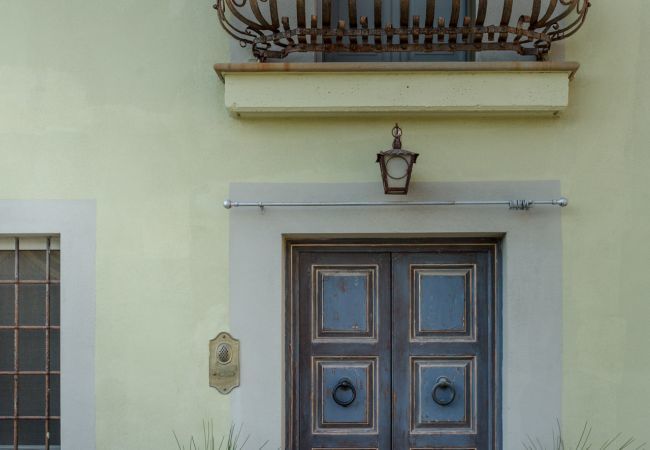 Villa a Capannori - La Dimora dei Conti Villa a Capannori - La Dimora dei Conti