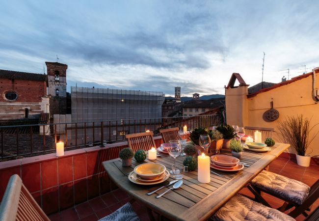 Appartamento a Lucca - Terrazza Santa Croce Appartamento a Lucca - Terrazza Santa Croce