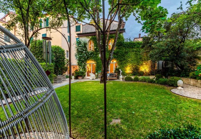 Appartamento a Lucca - La Casina Appartamento a Lucca - La Casina