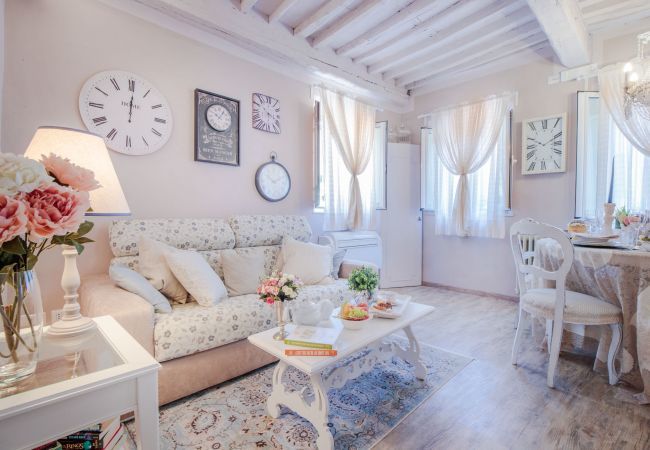 Appartamento a Lucca - Casa Monique Appartamento a Lucca - Casa Monique