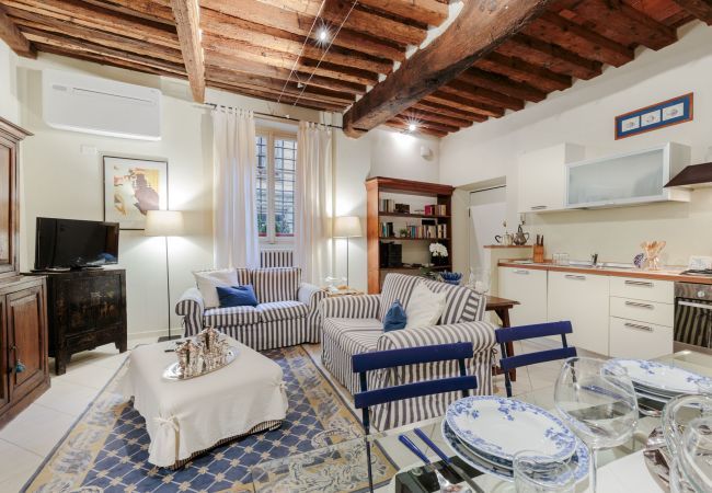 Appartamento a Lucca - The 1400's Apartment Appartamento a Lucca - The 1400's Apartment
