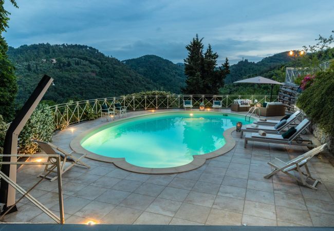 Villa a Camaiore - CASOLARE DEI COLLI Panoramic Private Pool, Lavish Interiors and a Gourmet Kitchen