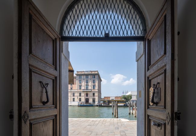 Appartamento a Venezia - Venetian Palace Blue Apartment R&R Appartamento a Venezia - Venetian Palace Blue Apartment R&R