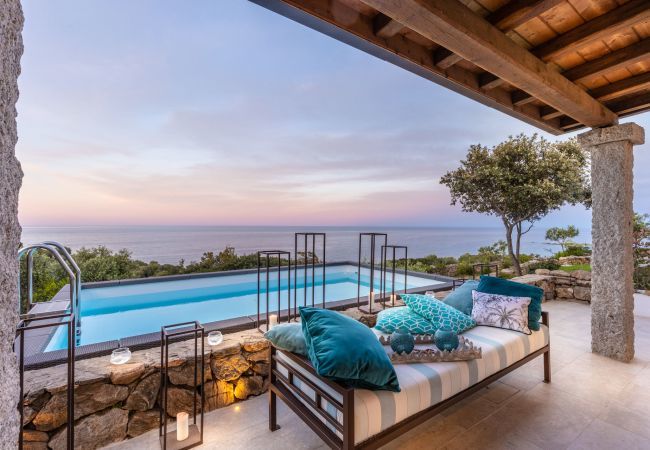 Villa a Ottiolu - VILLA LA BELLA, Luxury Seafront Villa with Panoramic Terrace in Porto Ottiolu, Sardinia