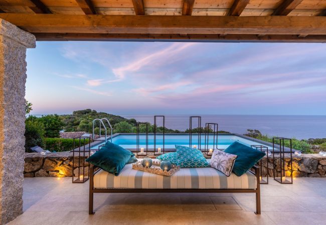 Villa a Ottiolu - VILLA LA BELLA, Luxury Seafront Villa with Panoramic Terrace in Porto Ottiolu, Sardinia