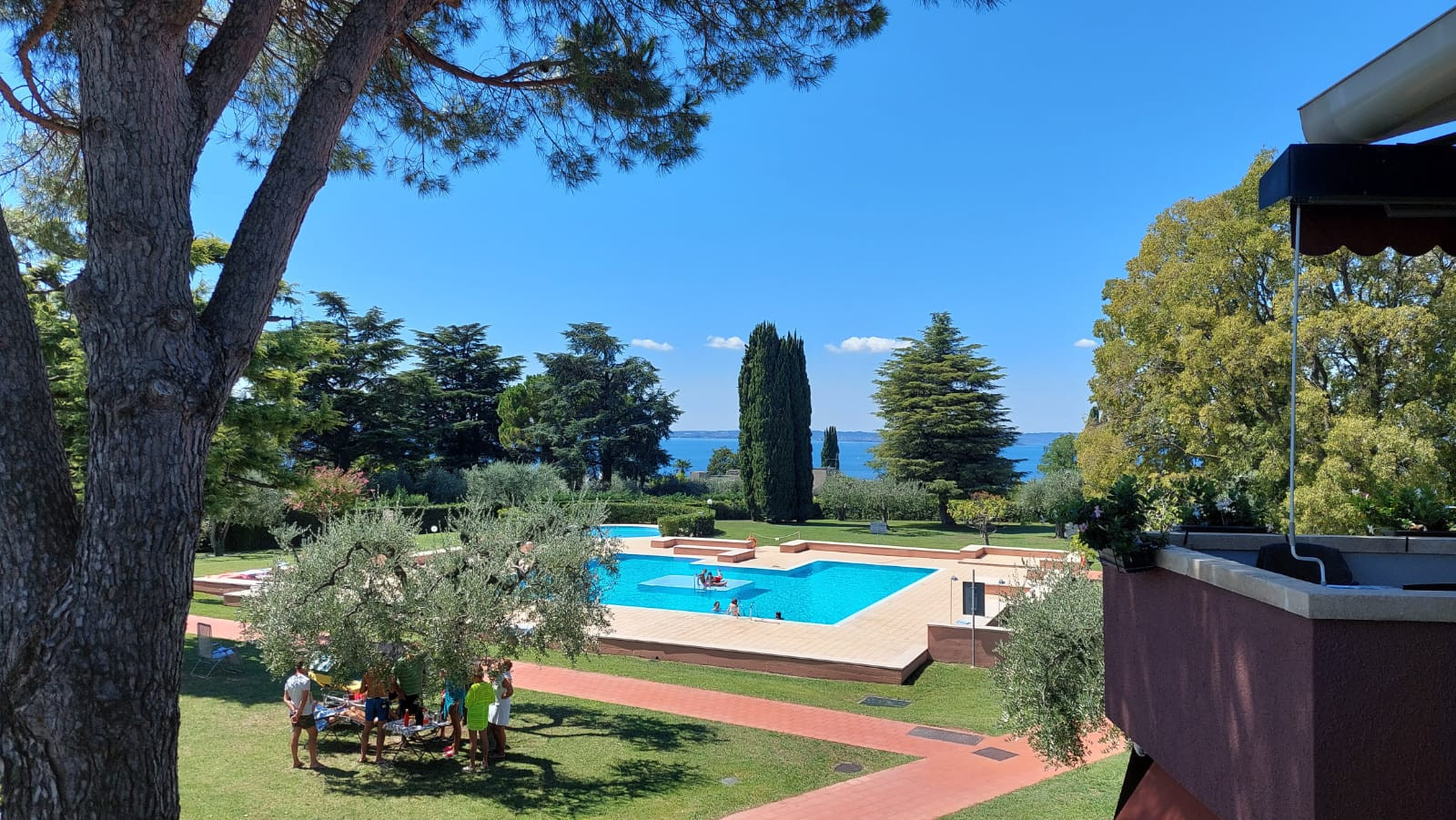  a Bardolino - Regarda - Blue View 2 con terrazza vista lago, 2 camere, piscina