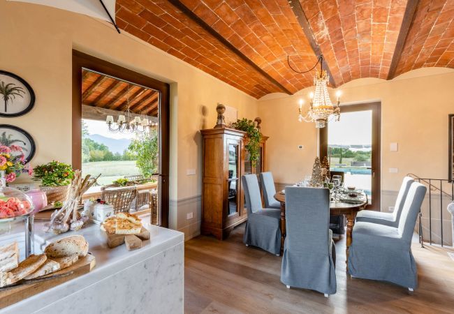 Villa a Orentano - Il Conte Farmhouse Retreat Villa a Orentano - Il Conte Farmhouse Retreat