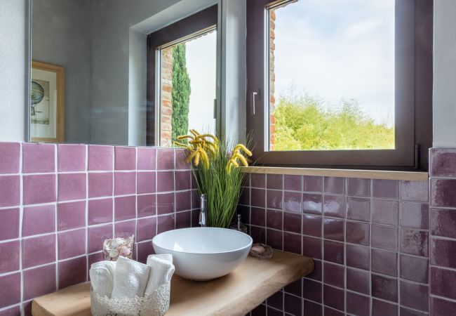 Villa a Orentano - Il Conte Farmhouse Retreat Villa a Orentano - Il Conte Farmhouse Retreat