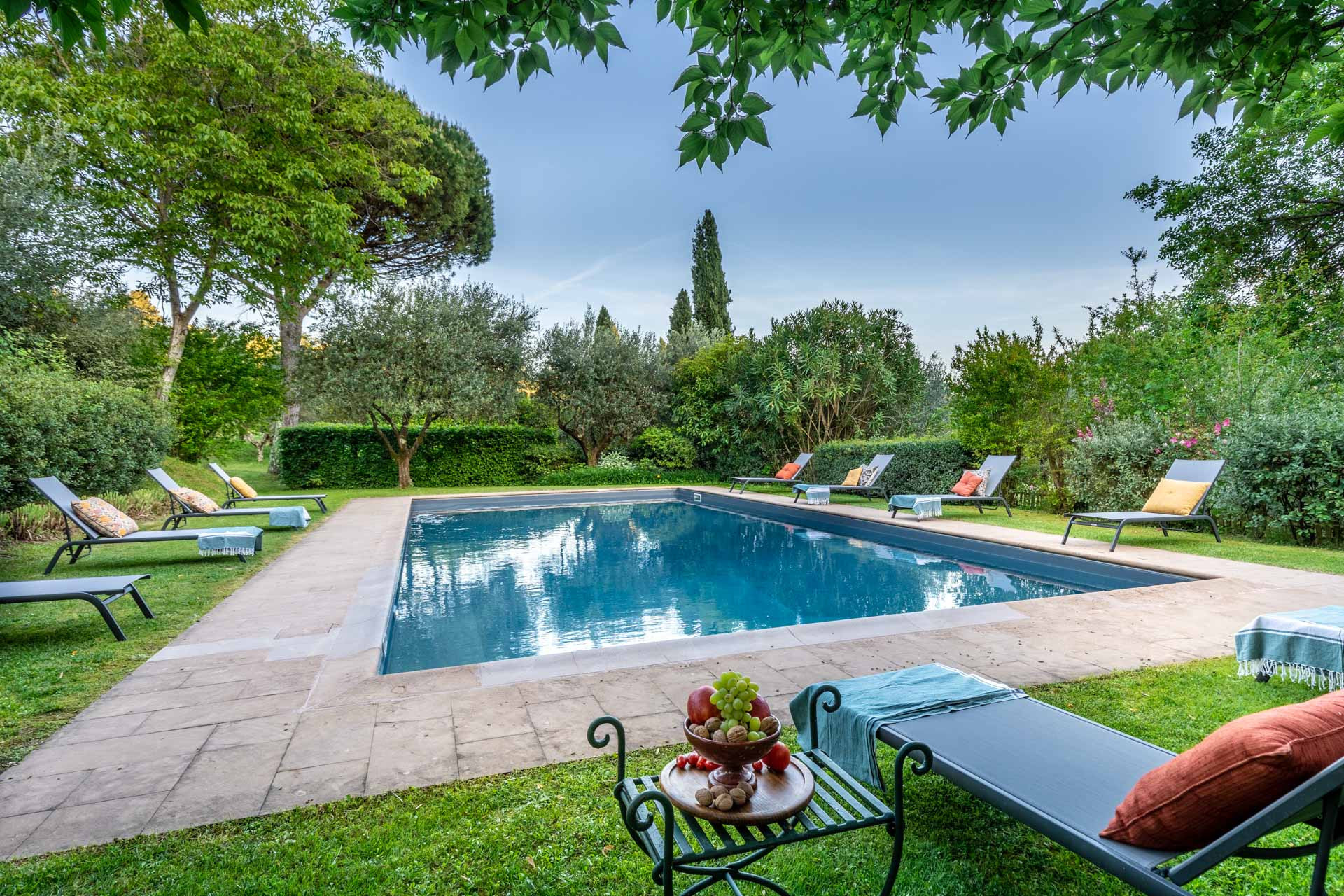 Villa a Camaiore - Luxury Farmhouse Retreat between Lucca and the Beach