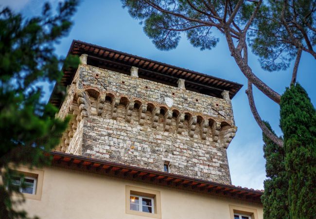 Villa a Cetona - Rocca di Cetona, a Luxury Castle with Pool in Tuscany