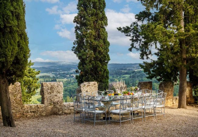 Villa a Cetona - Rocca di Cetona, a Luxury Castle with Pool in Tuscany