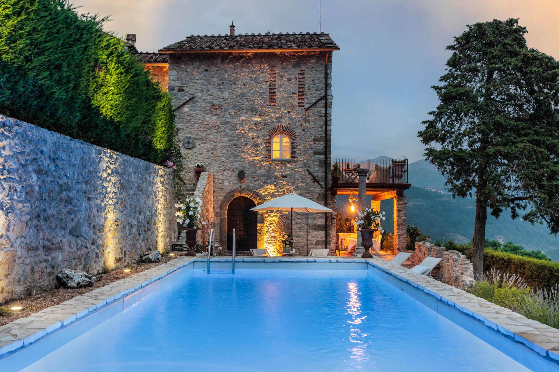 Villa a Borgo a Mozzano - Gran Burrone Castle