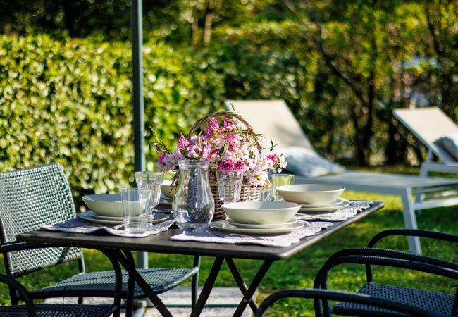 Appartamento a Monte San quirico - Pietro Farmhouse Apartment in Wine Resort in Lucca Appartamento a Monte San quirico - Pietro Farmhouse Apartment in Wine Resort in Lucca