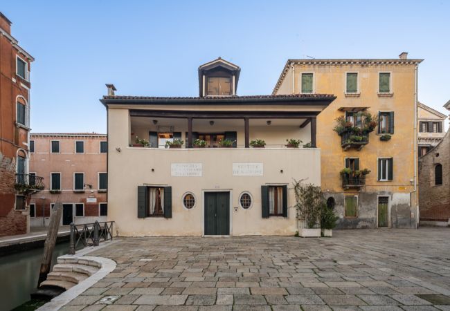 Appartamento a Venezia - Garden Mansion with Private Mooring R&R Appartamento a Venezia - Garden Mansion with Private Mooring R&R