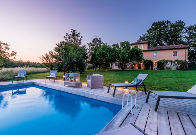 Villa a Orentano - Villa Drago, an authentic Farmhouse with Private Pool in Orentano