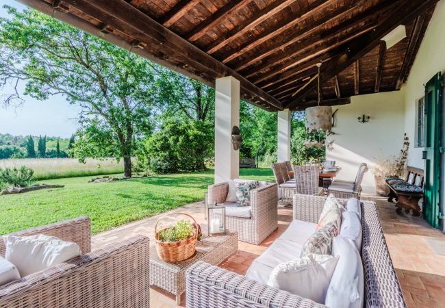 Villa a Orentano - Villa Drago, an authentic Farmhouse with Private Pool in Orentano