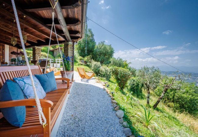 Villa a Pescia - Sospirata Farmhouse, luxury 2 bedrooms villa with Amazing Views on the Rolling Hills of Pescia