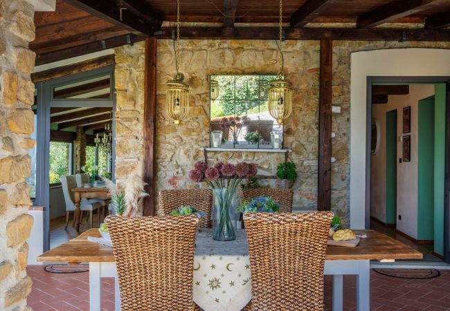 Villa a Pescia - Sospirata Farmhouse Villa a Pescia - Sospirata Farmhouse