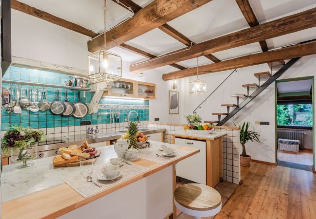 Villa a Pescia - Sospirata Farmhouse Villa a Pescia - Sospirata Farmhouse