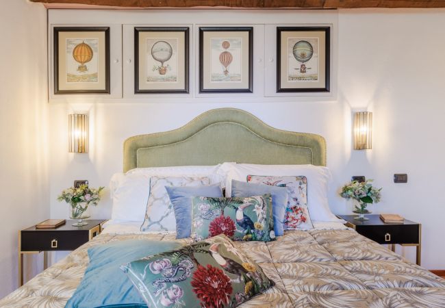 Villa a Pescia - Sospirata Farmhouse Villa a Pescia - Sospirata Farmhouse