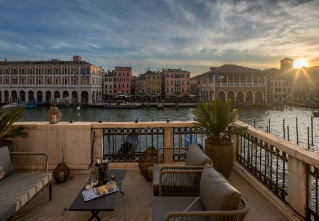 Appartamento a Venezia - Grand Canal Luxury Apartment with Terrace R&R Appartamento a Venezia - Grand Canal Luxury Apartment with Terrace R&R