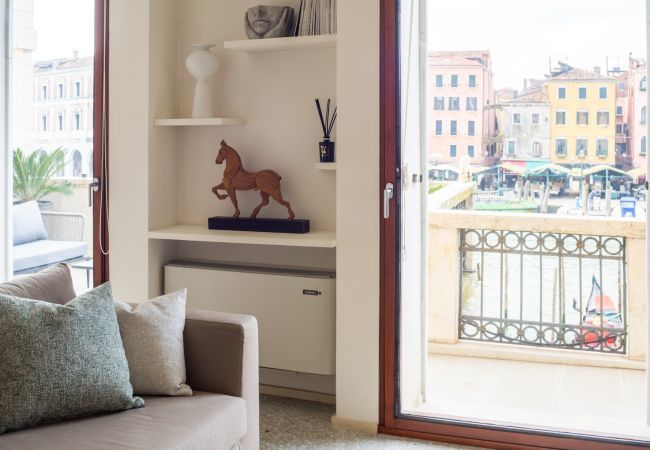Appartamento a Venezia - Grand Canal Luxury Apartment with Terrace R&R Appartamento a Venezia - Grand Canal Luxury Apartment with Terrace R&R