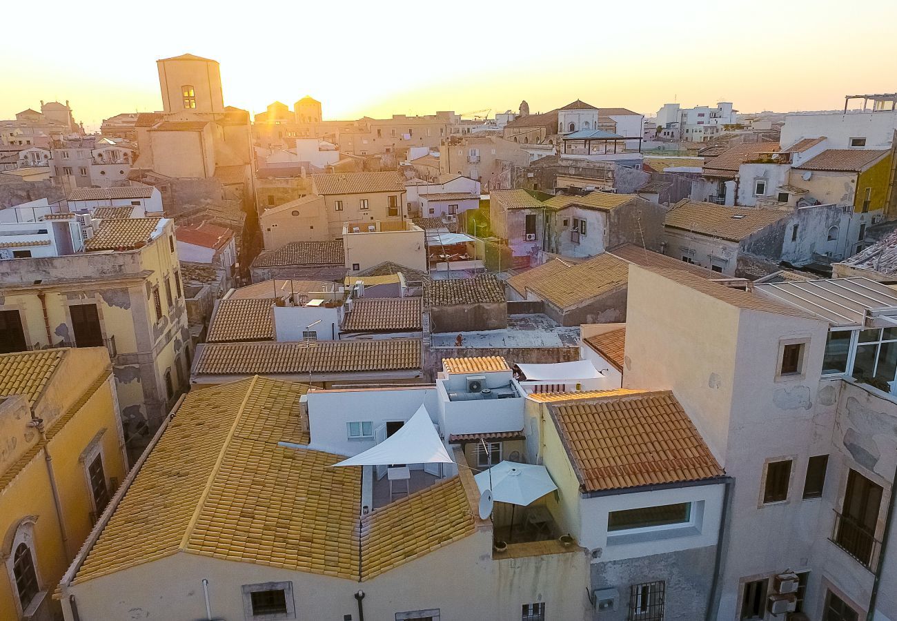 Appartamento a Siracusa -  Veronique apartments, terrazza sul  mare , by Dimore in Sicily