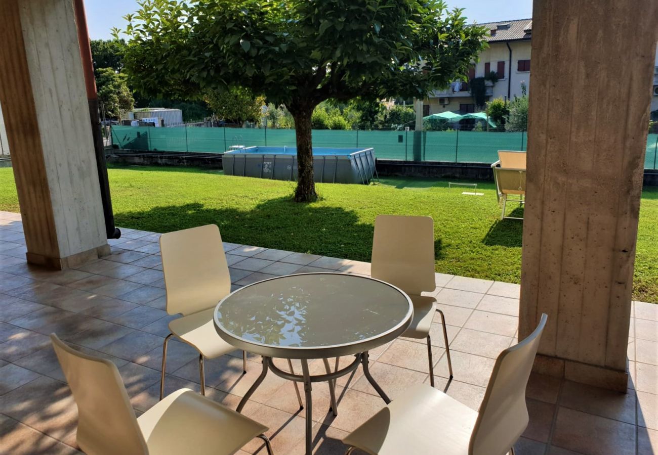 Villa a Lazise - Regarda - Villa Valesana con 3 camere, 2 bagni, giardino e piscina