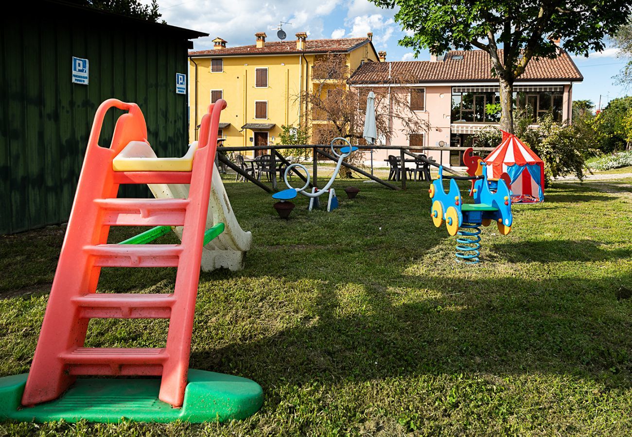 Appartamento a Lazise - Regarda – appartamento familiare Rosa Tea 6, divertimento per i tuoi bambini