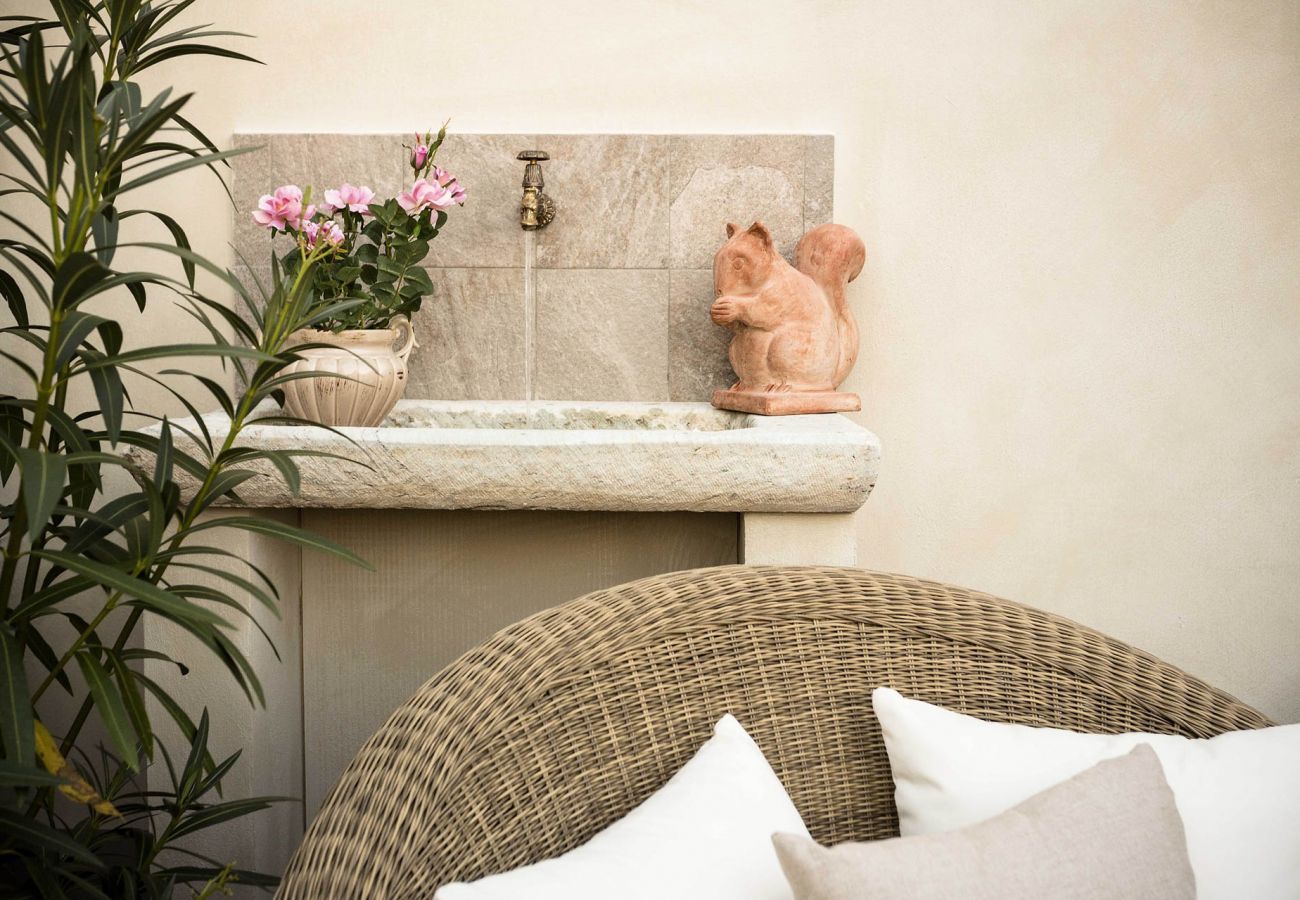 Appartamento a Lucca - Casa Laura, a Terrace above Lucca