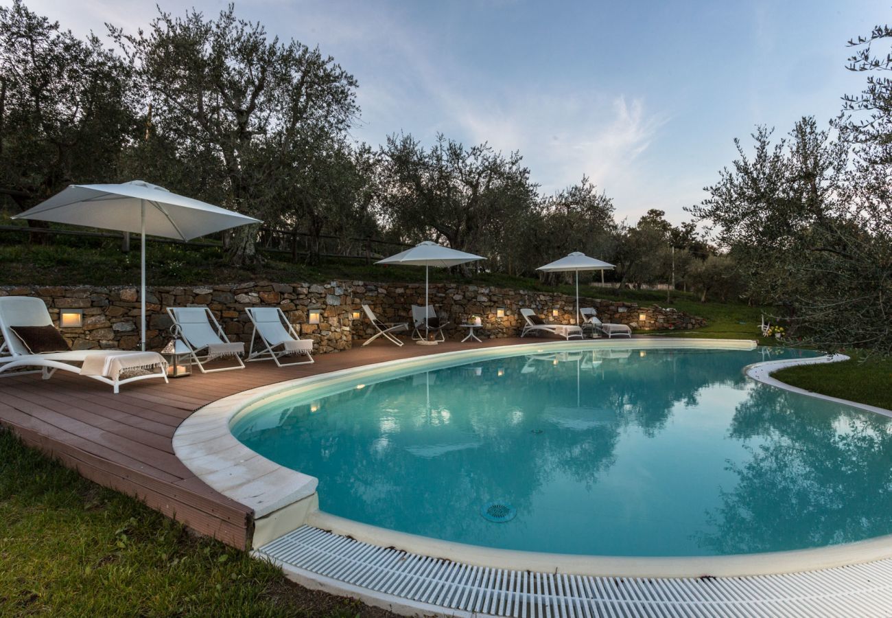 Villa a Lucca -  Panoramic 4 Bedrooms Farmhouse with Private Pool in Lucca close to Town Centre