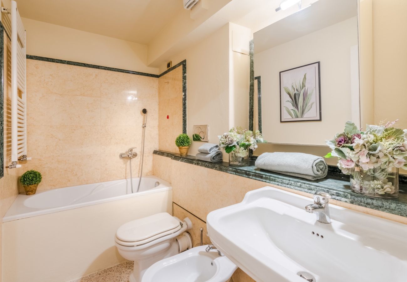 Appartamento a Lucca - The Arnolfini Portrait Apartment