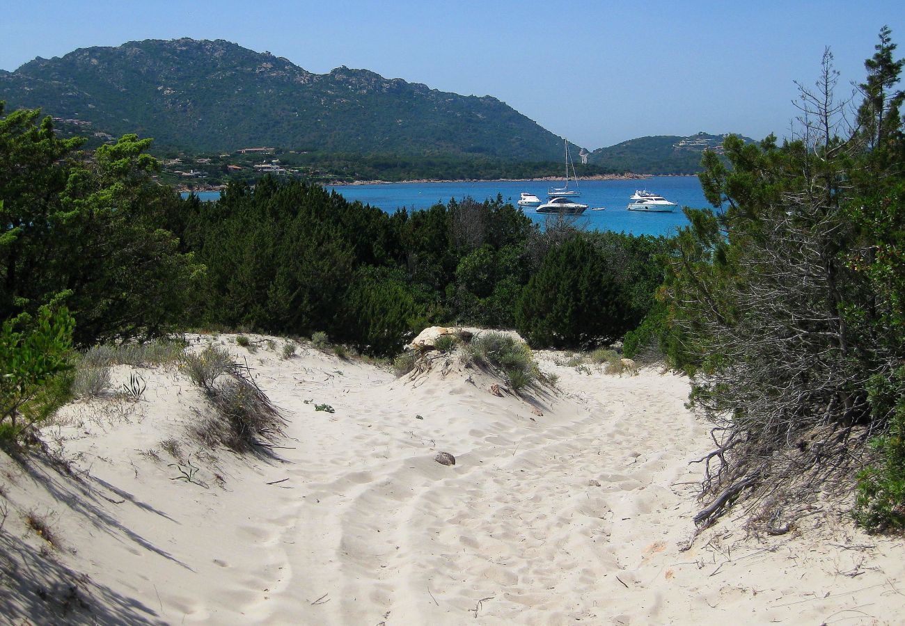 Villetta a Baia Sardinia - Ginepri Suite Bomboniera - vista mare, wifi, spiaggia 650mt | Klodge