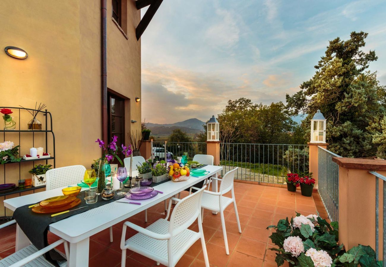 Villa a Lucca - KINZIA FARMHOUSE APARTMENT close to Lucca Walls