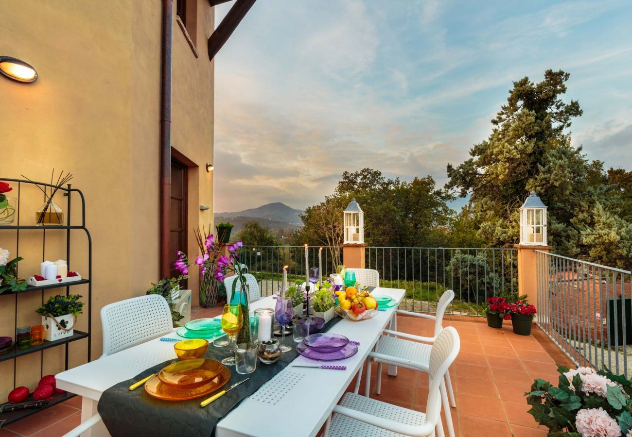 Villa a Lucca - KINZIA FARMHOUSE APARTMENT close to Lucca Walls