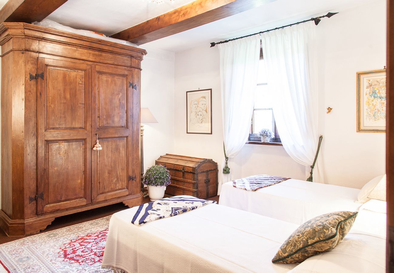 Villa a Camaiore - Bicocche Stone Farmhouse
