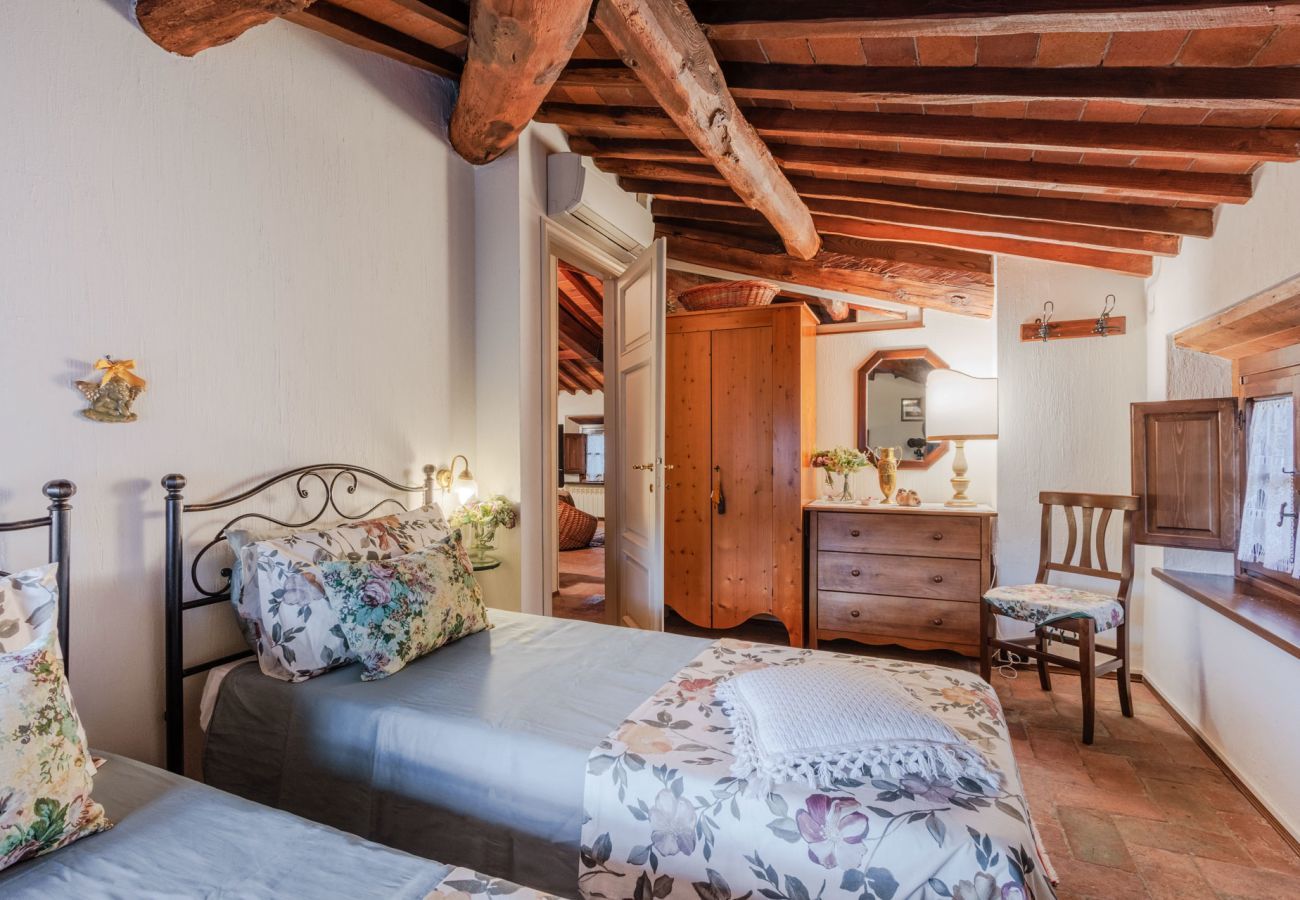 Villa a Camaiore - Bicocche Stone Farmhouse