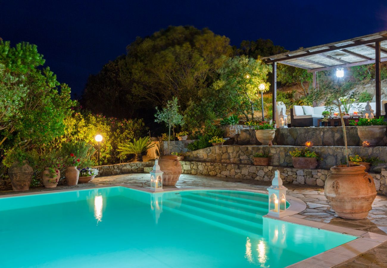 Villa a Santa Teresa Gallura - VILLA FRANCESCA with Private Infinity Pool View over La Maddalena Archipelago