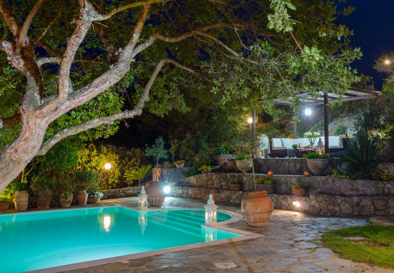 Villa a Santa Teresa Gallura - VILLA FRANCESCA with Private Infinity Pool View over La Maddalena Archipelago