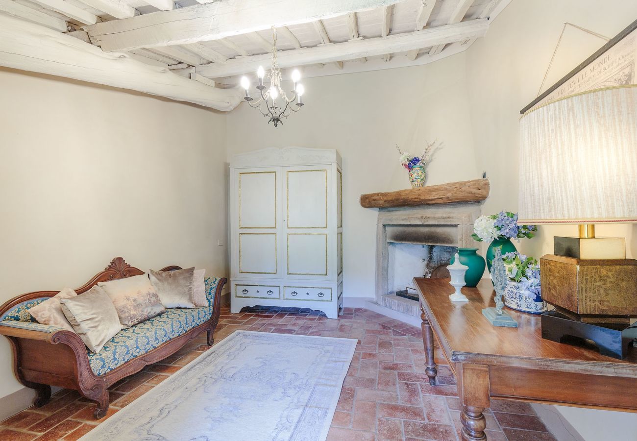 Villa a Gattaiola - Rewind In Style In a Renaissance Villa with Pool among the Vineyards in Lucca Property overview