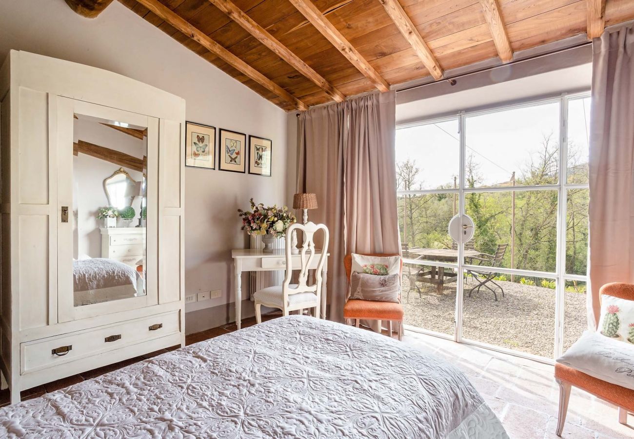 Villa a Capannori - 7 Bedrooms Luxury Farmhouse in LUCCA, Outdoor and Indoor Heated Swimming Pools