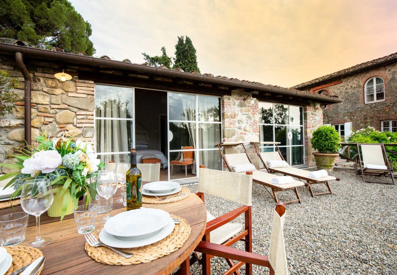 Villa a Capannori - 7 Bedrooms Luxury Farmhouse in LUCCA, Outdoor and Indoor Heated Swimming Pools