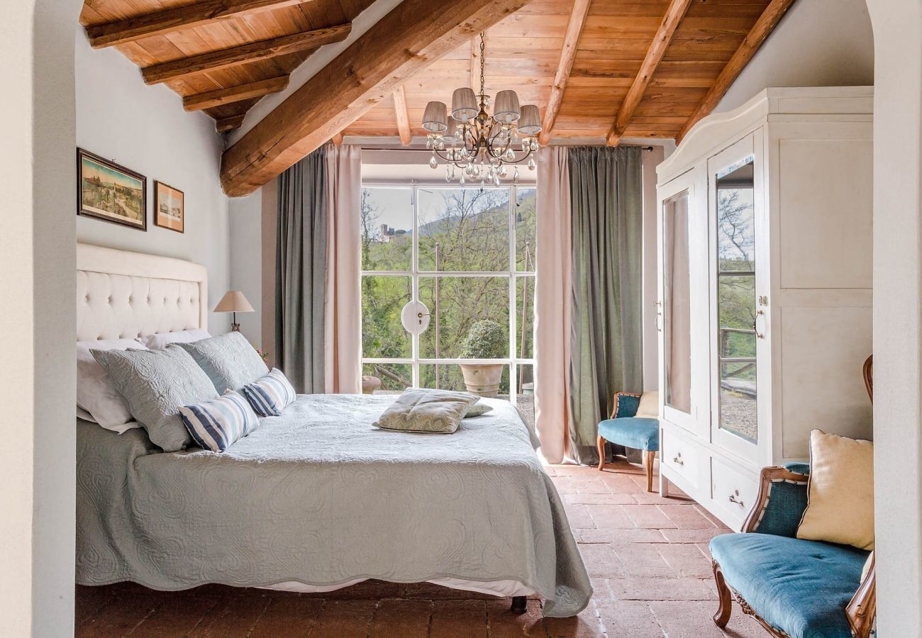 Villa a Capannori - 7 Bedrooms Luxury Farmhouse in LUCCA, Outdoor and Indoor Heated Swimming Pools