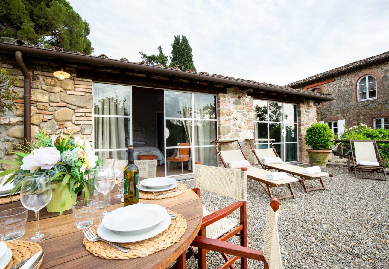 Villa a Capannori - 7 Bedrooms Luxury Farmhouse in LUCCA, Outdoor and Indoor Heated Swimming Pools