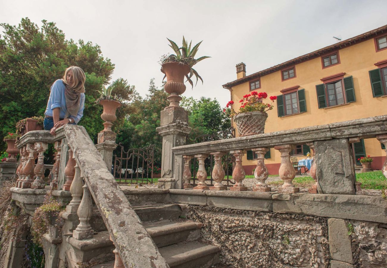 Villa a Capannori - VA Wonderful Antique 7 bedrooms Villa Immersed Into a Winery in Lucca!
